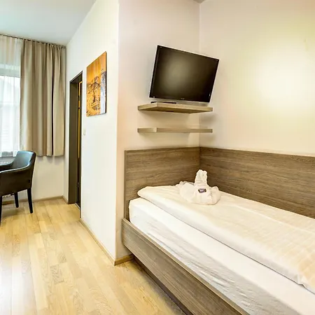 Hofmann Hotell 2*